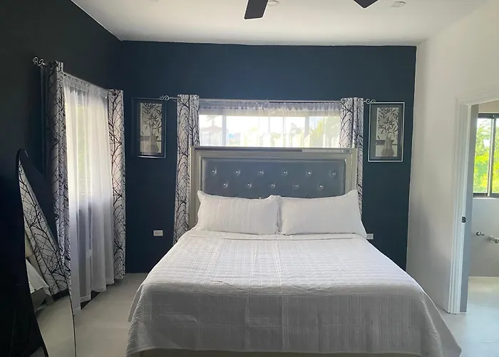 Sleek & Stylish Urban * Montego Bay