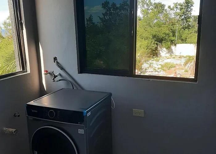 Sleek & Stylish Urban Apartment Montego Bay